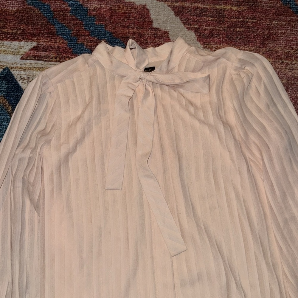 Elegant White Blouse with Bow Detail